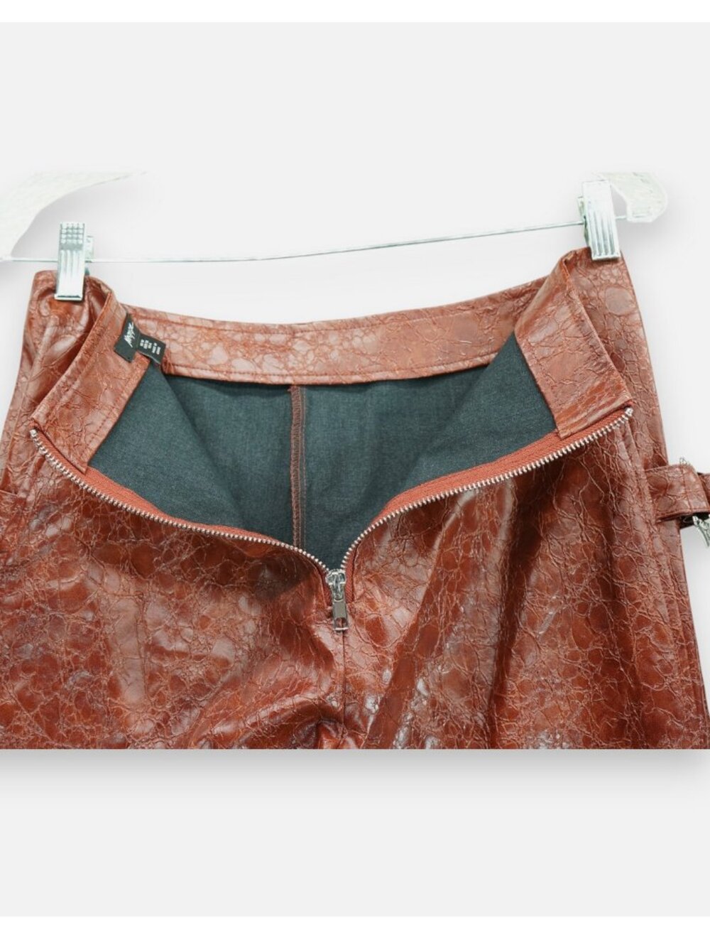 NWT Nasty Gal Distressed Faux Leather Buckle Detail Pants | Alligator Sz 10 - Picture 5 of 7